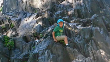 Emmett Loves Rock Climbing Emmett Loves Rock Climbing